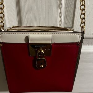 CALVIN KLEIN CROSSBODY PURSE